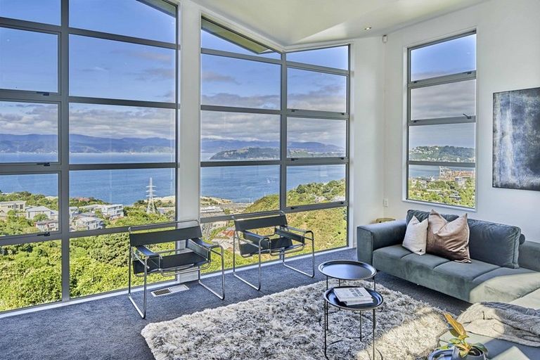 Photo of property in 11 Captain Edward Daniell Drive, Ngaio, Wellington, 6035