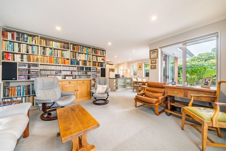 Photo of property in 2/32 Marion Street, Silverstream, Upper Hutt, 5019