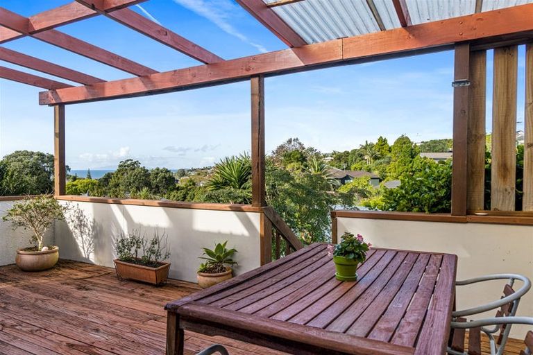 Photo of property in 689 Beach Road, Rothesay Bay, Auckland, 0630