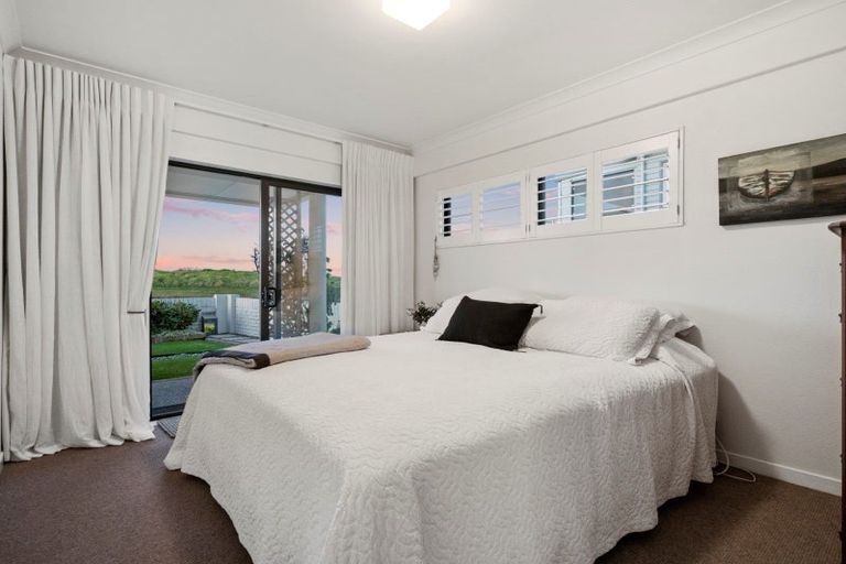 Photo of property in 820a Papamoa Beach Road, Papamoa Beach, Papamoa, 3118