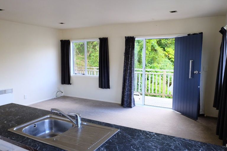 Photo of property in 26a Redwood Avenue, Tawa, Wellington, 5028