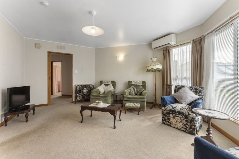 Photo of property in 1 Hughes Court, Pahiatua, 4910