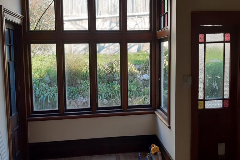 Photo of property in 42 Wharfe Street, South Hill, Oamaru, 9400