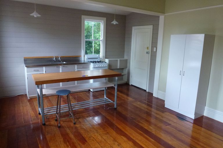 Photo of property in 49 Waldegrave Street, Palmerston North, 4410