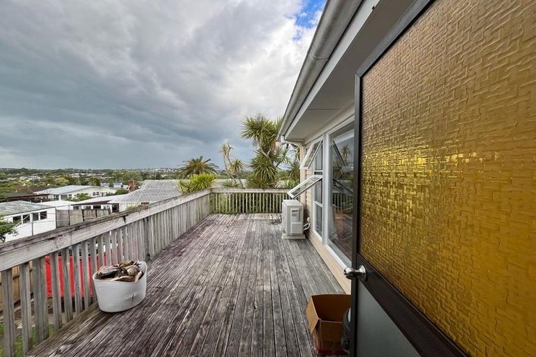 Photo of property in 8 Pooley Street, Pakuranga Heights, Auckland, 2010