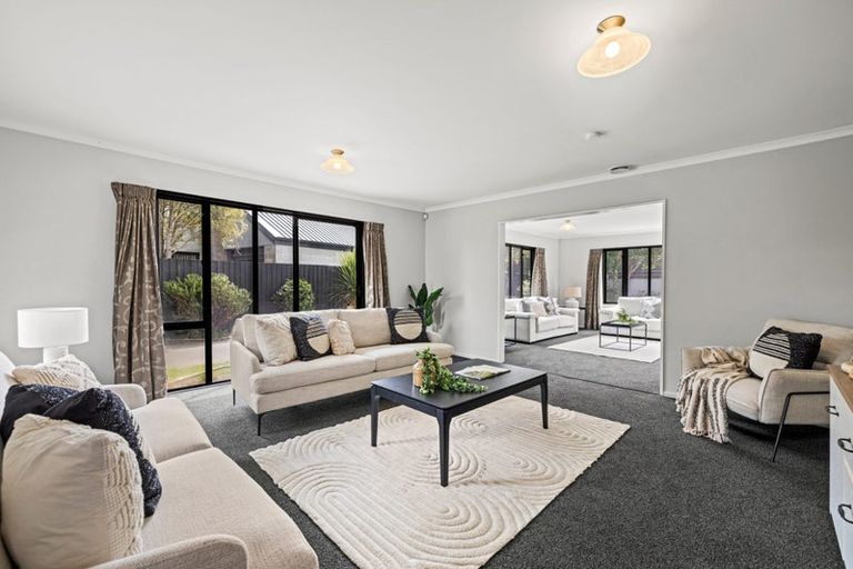 Photo of property in 15 Willoughby Lane, Parklands, Christchurch, 8083