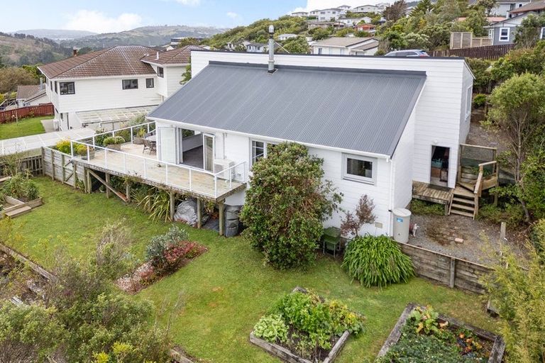 Photo of property in 5 Trinidad Crescent, Grenada Village, Wellington, 6037