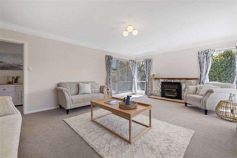 Photo of property in 52 Carruthers Street, Ilam, Christchurch, 8041