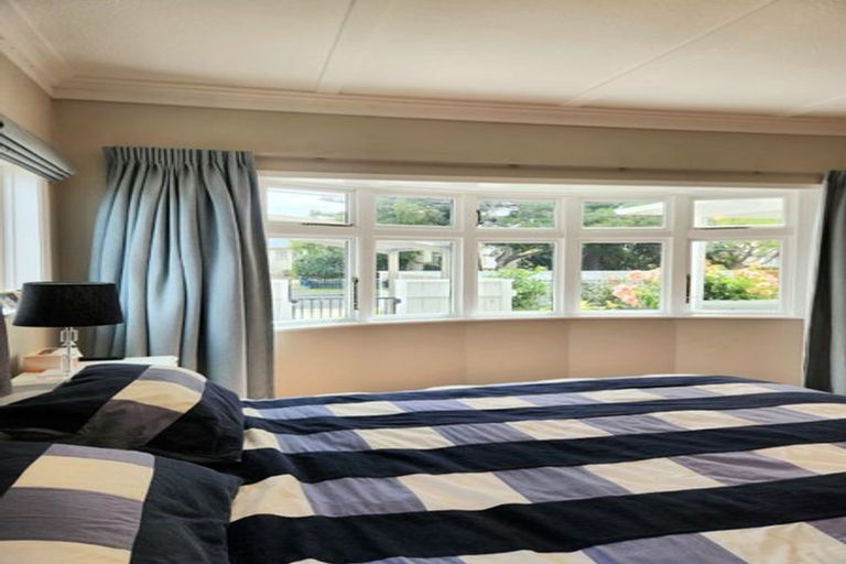 Photo of property in 1/6 Burnside Street, Waterloo, Lower Hutt, 5011