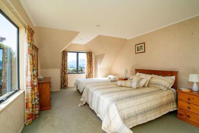 Photo of property in 25 Te Moenga Park, Acacia Bay, Taupo, 3330