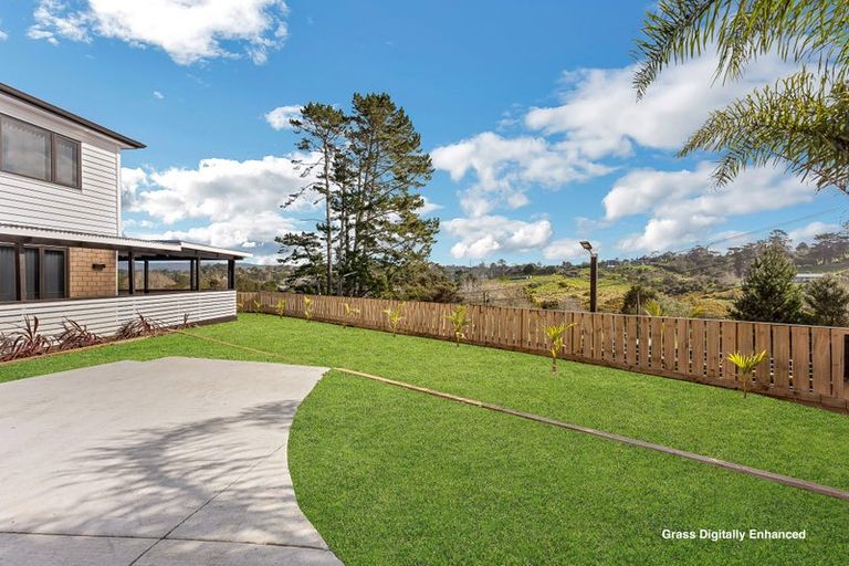 Photo of property in 292 Birdwood Road, Massey, Auckland, 0614