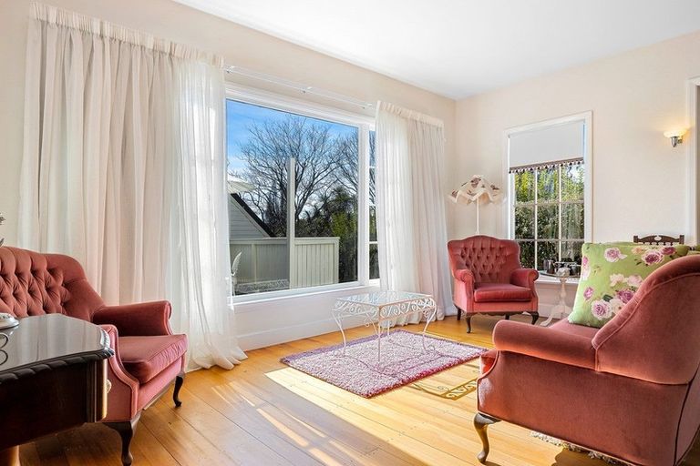 Photo of property in 49 Cashmere Road, Cashmere, Christchurch, 8022