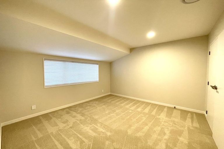 Photo of property in 16 Beulah Avenue, Rothesay Bay, Auckland, 0630