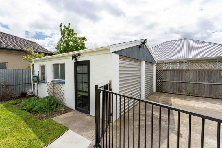 Photo of property in 39 Camden Street, Redwood, Christchurch, 8051