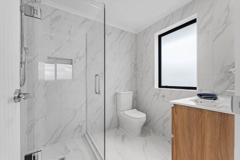 Photo of property in 2 Dolcetto Place, Pokeno, 2402