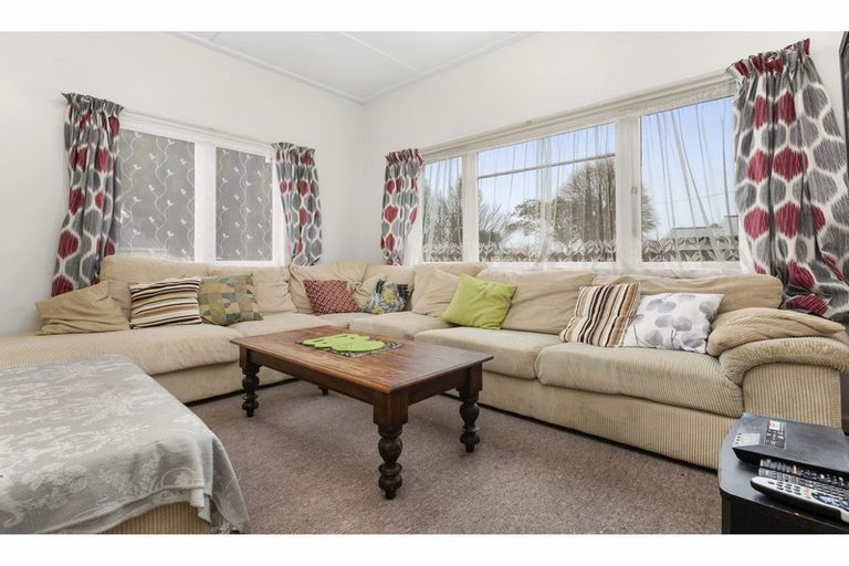 Photo of property in 7 Cureton Street, Morrinsville, 3300