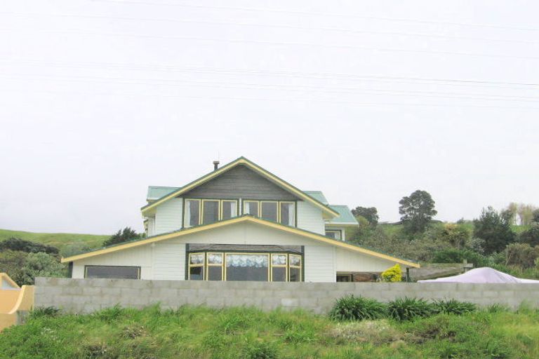 Photo of property in 33 Moana Road, Okitu, Gisborne, 4010