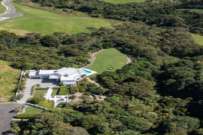 Photo of property in 824 Redoubt Road, Flat Bush, Auckland, 2019