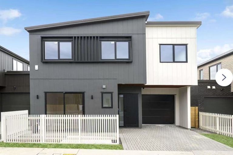 Photo of property in 39 Taipahitini Road, Rosehill, 2113