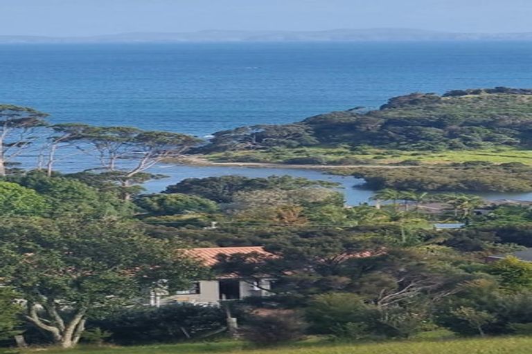 Photo of property in 13 Nancy Wake Place, Cable Bay, 0420