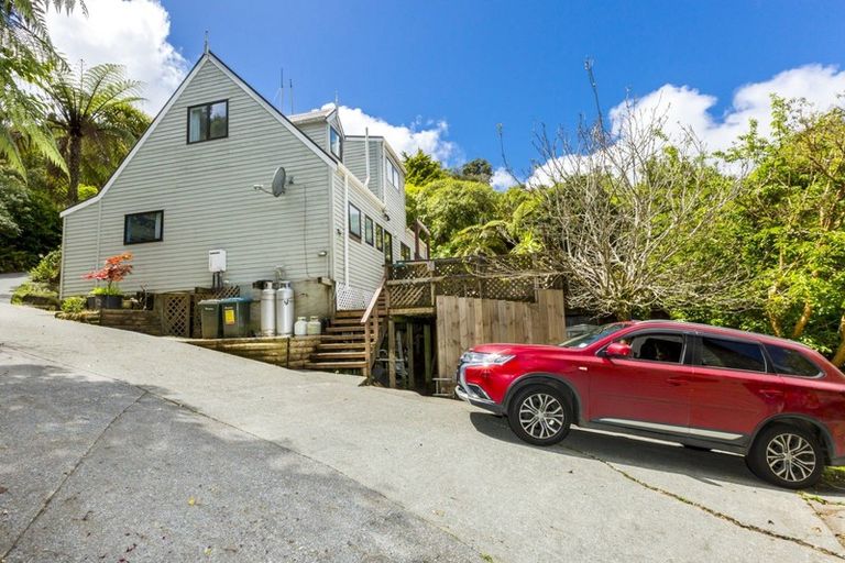 Photo of property in 107 Avro Road, Blue Mountains, Upper Hutt, 5371