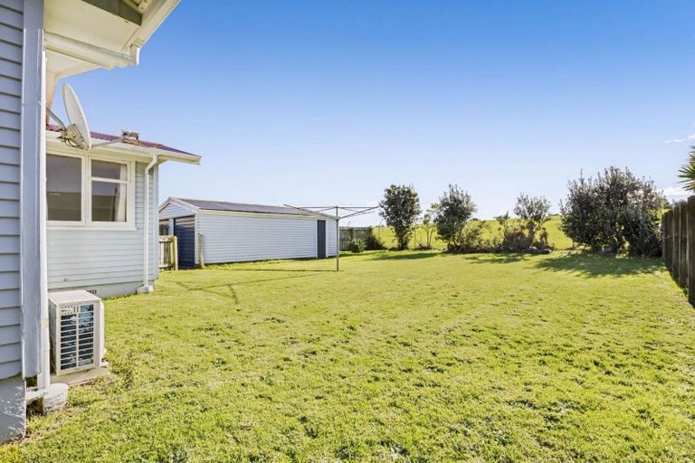 Photo of property in 44 Marama Crescent, Spotswood, New Plymouth, 4310