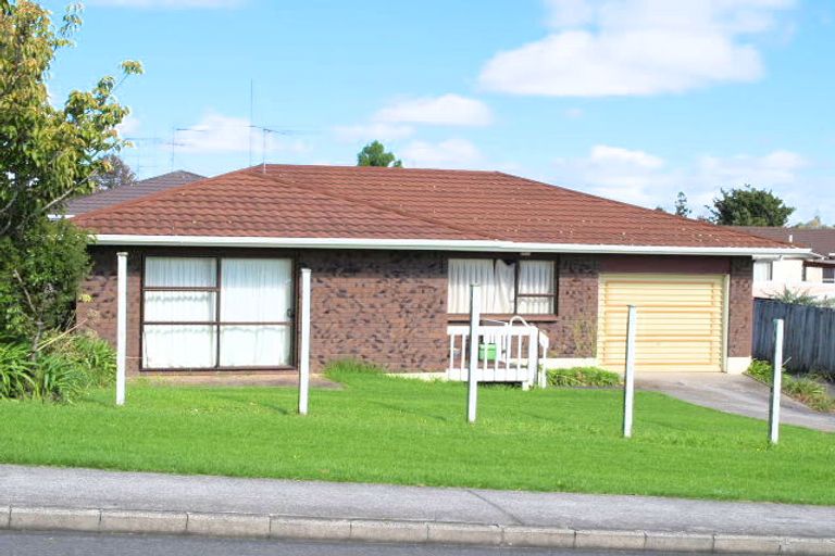 Photo of property in 1/42 Abercrombie Street, Howick, Auckland, 2014