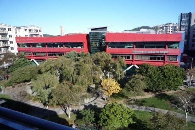 Photo of property in Dual Apartments, 108/142 Vivian Street, Te Aro, Wellington, 6011