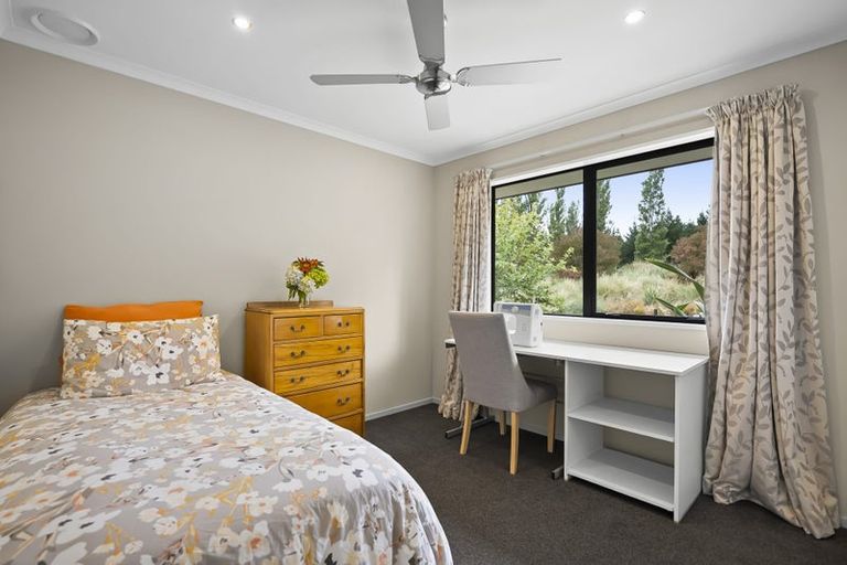 Photo of property in 24 Hakatere Road, Pegasus, 7612