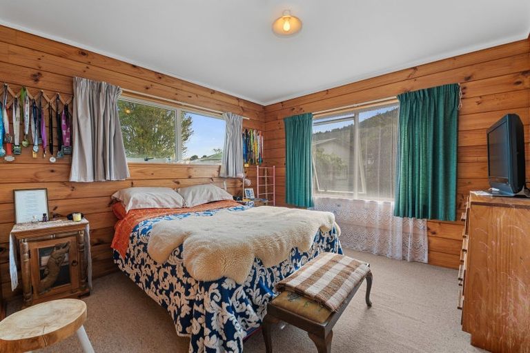 Photo of property in 5 Amethyst Place, Pukehangi, Rotorua, 3015