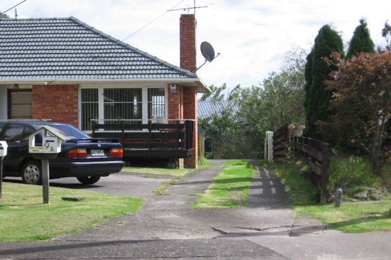 Photo of property in 9a Kirrie Avenue, Te Atatu South, Auckland, 0610