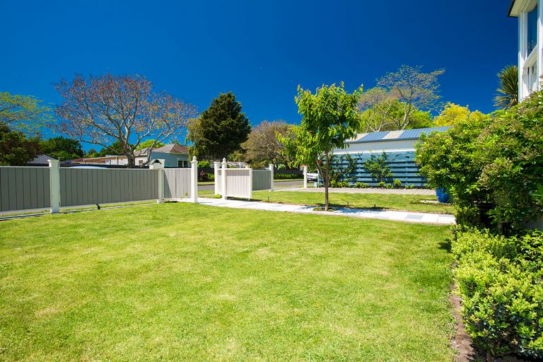Photo of property in 2 Central Street, Whataupoko, Gisborne, 4010