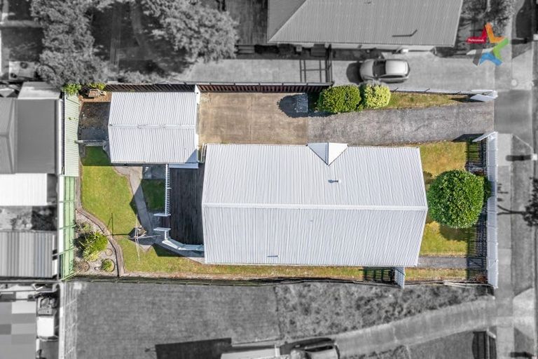 Photo of property in 21 Berkeley Road, Wainuiomata, Lower Hutt, 5014