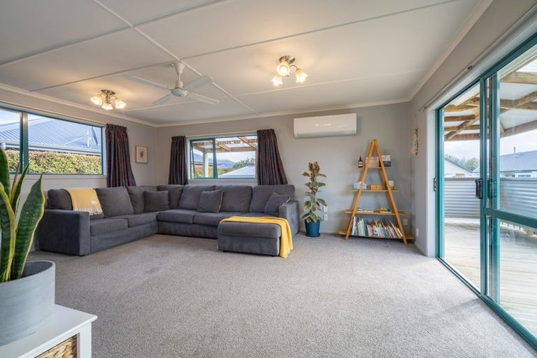 Photo of property in 22b Lawson Burrows Crescent, Te Anau, 9600