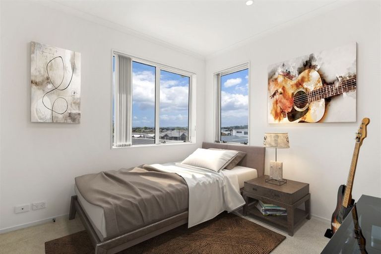 Photo of property in 37 Whenuapai Drive, Whenuapai, Auckland, 0618