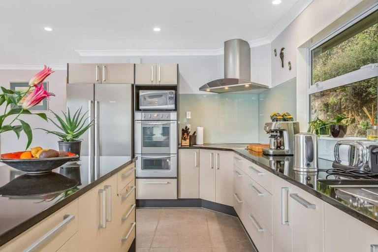 Photo of property in 10 Faris Crescent, Wainuiomata, Lower Hutt, 5014