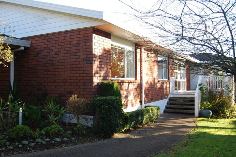 Photo of property in 58 Wairere Road, The Gardens, Auckland, 2105