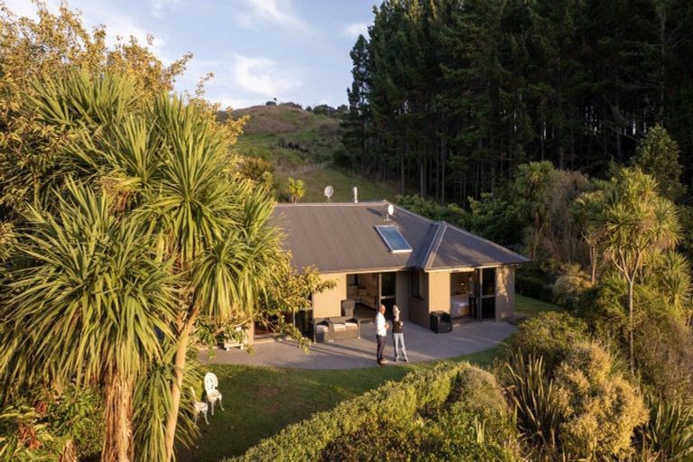 Photo of property in 2b Maungatawhiri Road, Raglan, 3295
