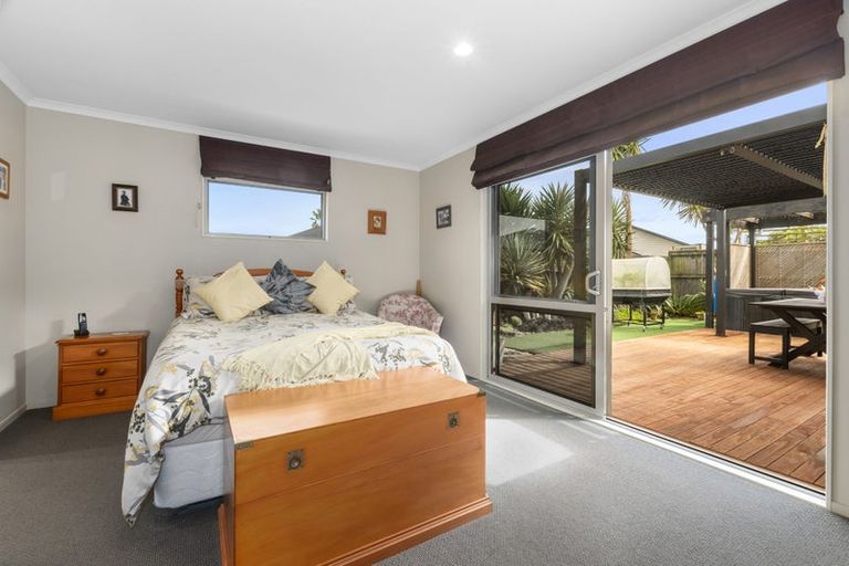 Photo of property in 4 Sea Dune Place, Ruakaka, 0116