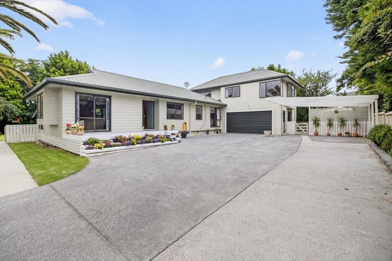 Photo of property in 6 Vintners Close, Huapai, Kumeu, 0810