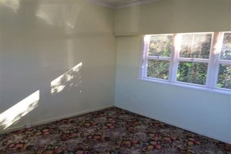 Photo of property in 15 Gollan Road, Mount Wellington, Auckland, 1072