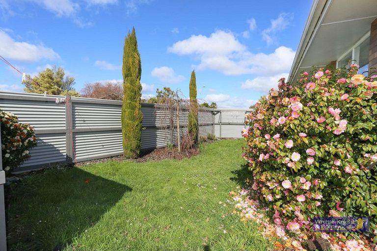 Photo of property in 1/23 Chilton Drive, Mairehau, Christchurch, 8052