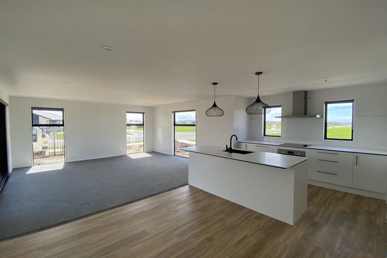 Photo of property in 14 Busby Way, Rolleston, 7614