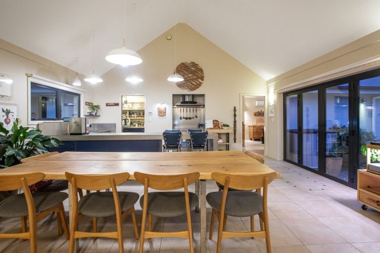 Photo of property in 90 Peka Peka Road, Peka Peka, Waikanae, 5391