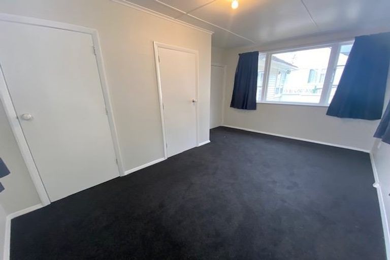 Photo of property in 204 George Street, Stokes Valley, Lower Hutt, 5019