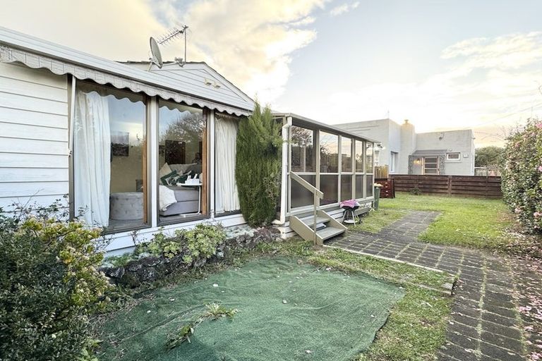 Photo of property in 1/11 Dominion Street, Takapuna, Auckland, 0622