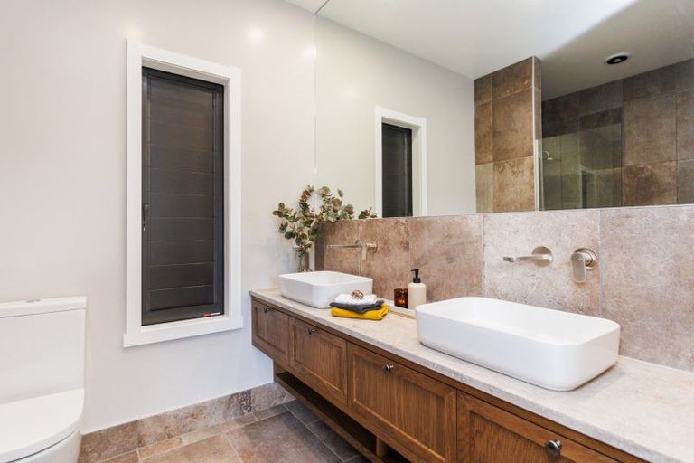 Photo of property in 3 Te Ara Lane, Hokowhitu, Palmerston North, 4410