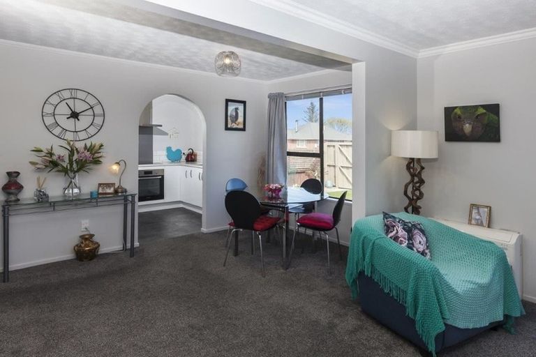 Photo of property in 1/106 Burwood Road, Burwood, Christchurch, 8083