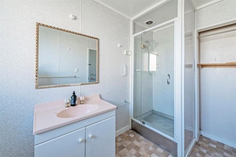 Photo of property in 3/17 Hills Road, Edgeware, Christchurch, 8013