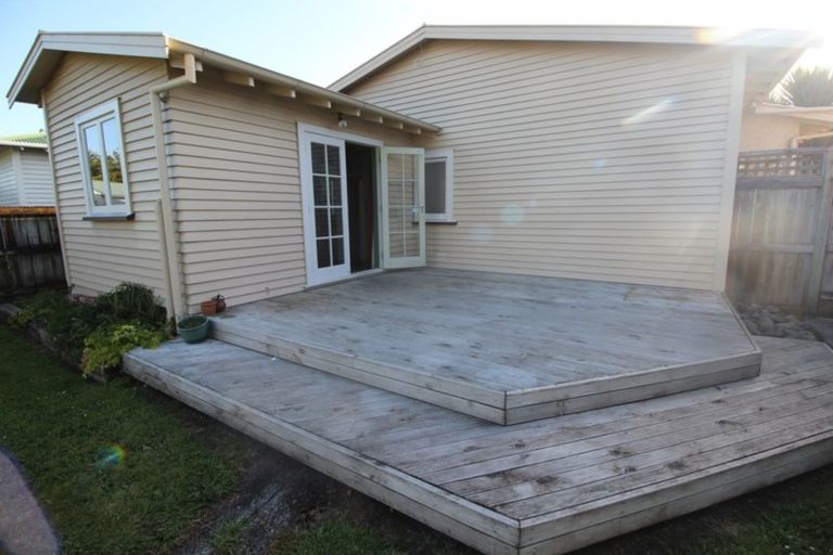 Photo of property in 19 Martin Street, Palmerston North, 4414